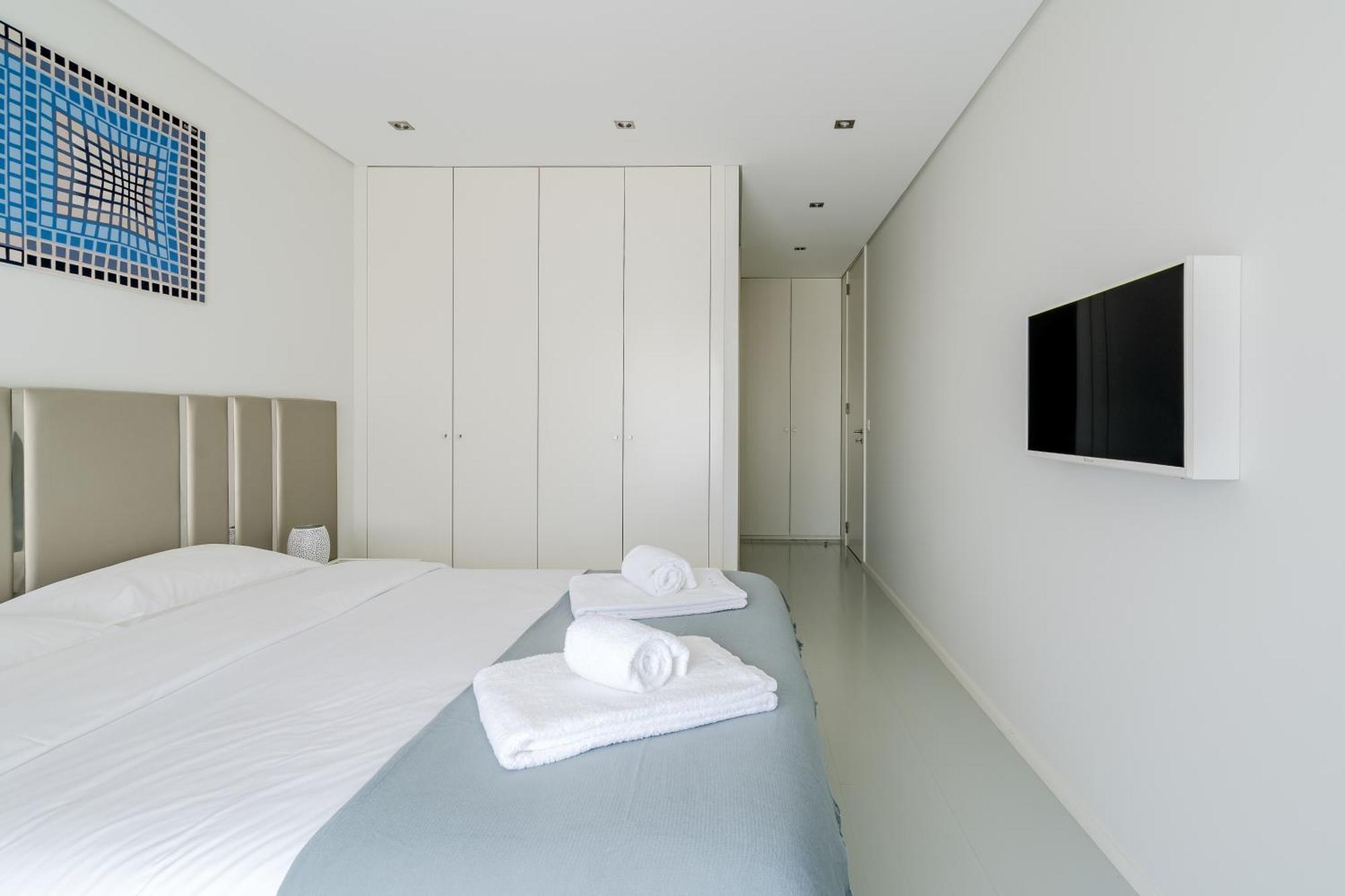 River Town View - Luxury Apartment With Jacuzzi On Terrace Viana do Castelo Exterior photo